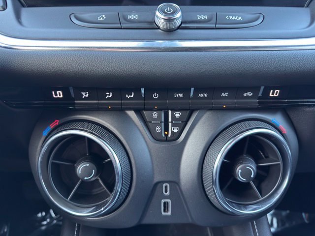 Used 2023 Chevrolet Blazer LT AWD/4WD image 18