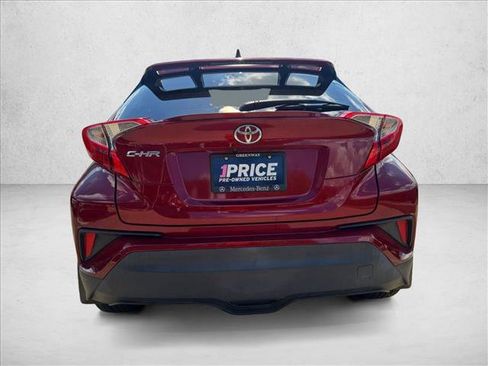 Used 2019 Toyota C-HR XLE FWD image 6