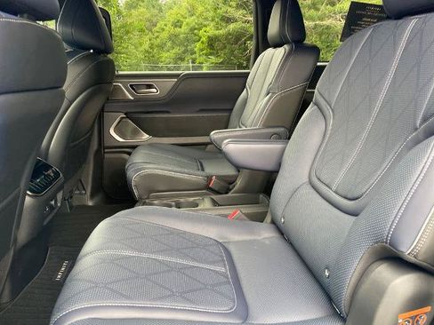 Certified 2026 INFINITI QX80 4WD w/ Sport Exterior Package image 12