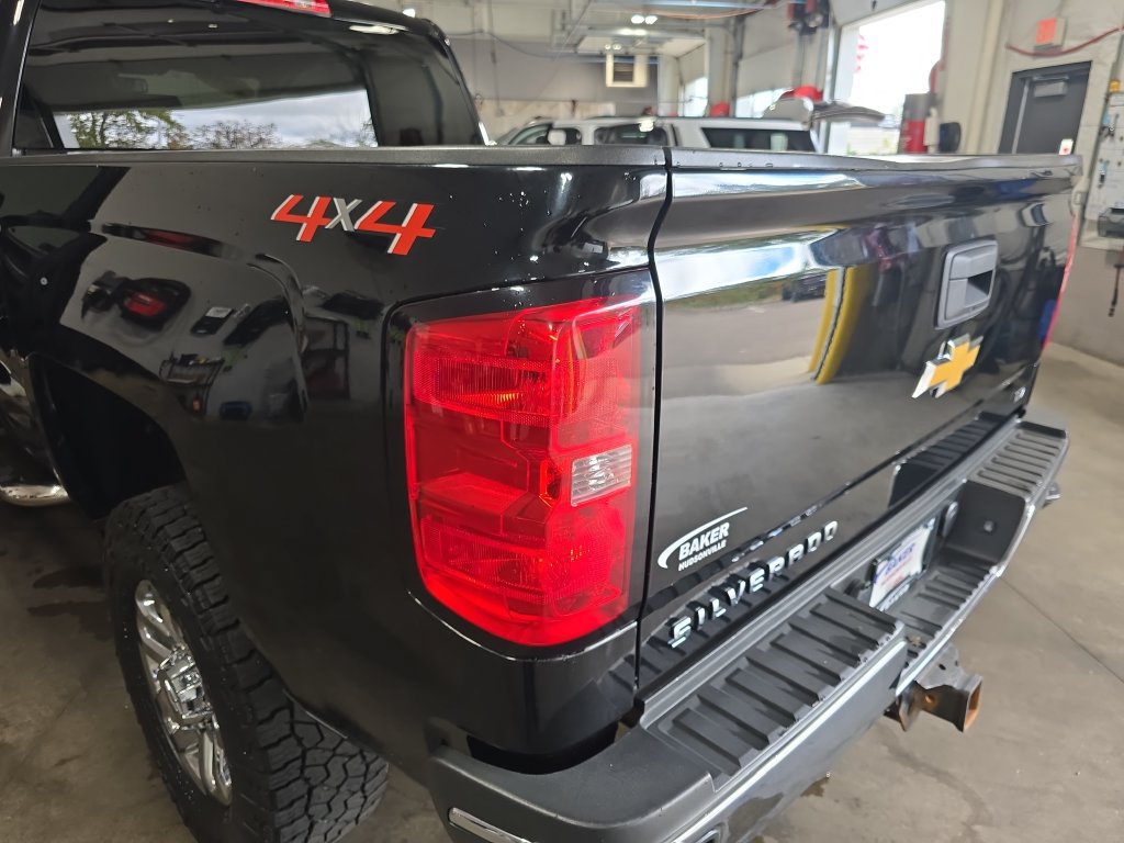 Used 2018 Chevrolet Silverado 2500 LTZ w/ Snow Plow Prep Package AWD/4WD image 37
