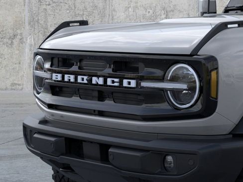 New 2026 Ford Bronco Outer Banks w/ Sasquatch Package image 19