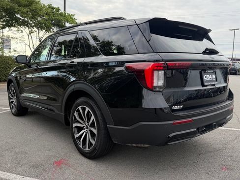 Used 2025 Ford Explorer ST-Line w/ Premium Package RWD image 5