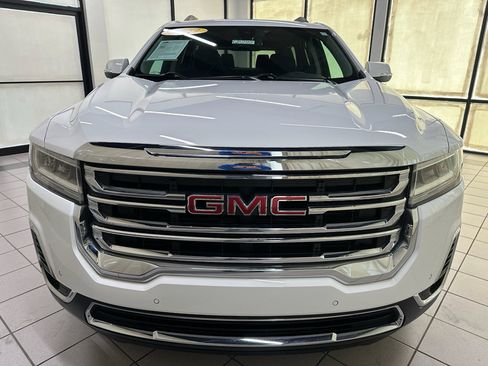 Certified 2023 GMC Acadia SLT w/ Preferred Package FWD image 12