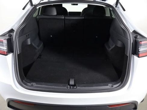 Used 2023 Tesla Model Y Long Range AWD/4WD image 15