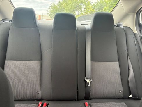 Used 2025 Nissan Sentra SV FWD image 32