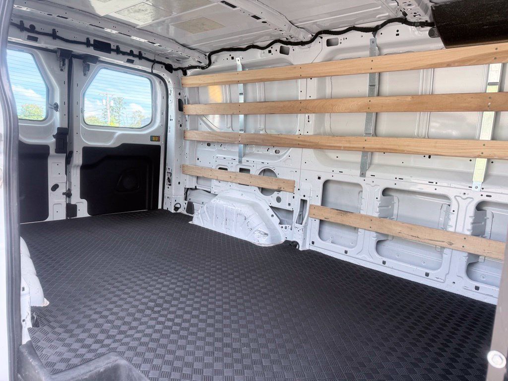 Used 2025 Ford Transit 250 Low Roof w/ Exterior Upgrade Package RWD image 9