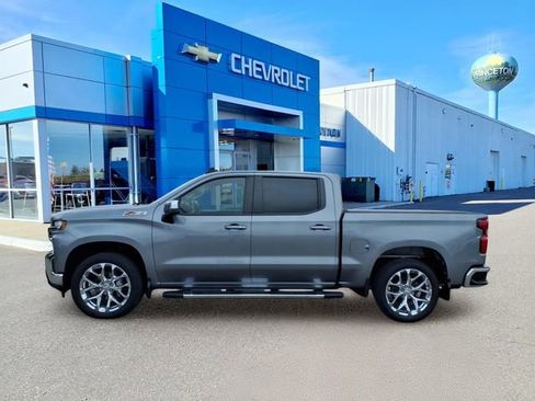 Used 2019 Chevrolet Silverado 1500 LT w/ All-Star Edition image 7