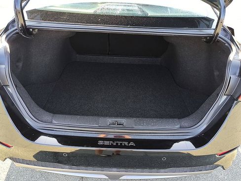 Used 2023 Nissan Sentra SR w/ Electronics Package FWD image 30