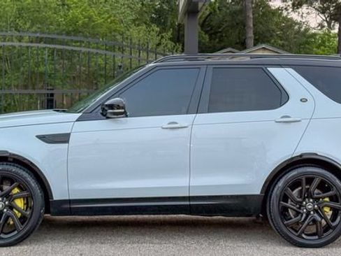 Used 2018 Land Rover Discovery HSE Luxury AWD/4WD image 3