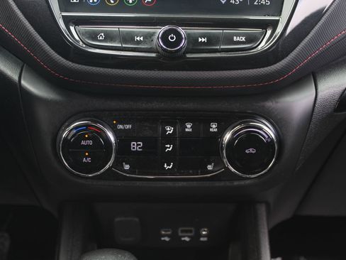 Used 2021 Chevrolet TrailBlazer RS w/ Sun and Liftgate Package image 18