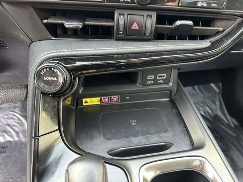 Used 2023 Lexus NX 250 FWD image 31