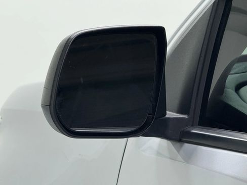 Used 2020 Chevrolet Colorado W/T w/ WT Convenience Package image 11