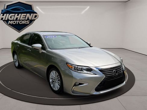 Used 2016 Lexus ES 350 w/ Premium Package w/Wood Trim FWD image 8