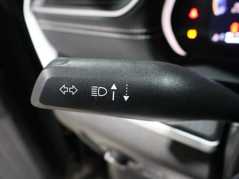 Used 2024 Jeep Grand Cherokee Altitude image 41