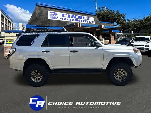Used 2021 Toyota 4Runner Venture AWD/4WD image 8