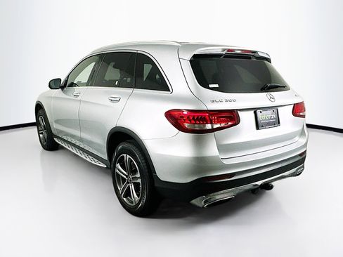Used 2017 Mercedes-Benz GLC 300 4MATIC image 5