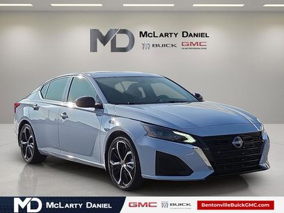 Used 2023 Nissan Altima 2.5 SR w/ SR Premium Package