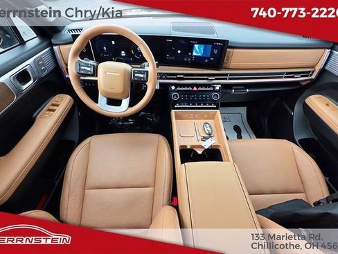 Used 2025 Hyundai Santa Fe Limited image 12