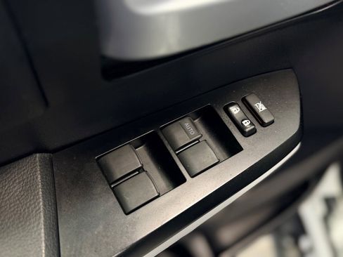 Used 2020 Toyota Tundra SR5 image 9