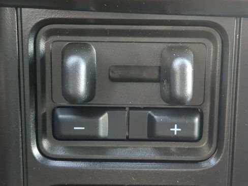 New 2026 Ford F250 Lariat w/ Black Appearance Package image 30