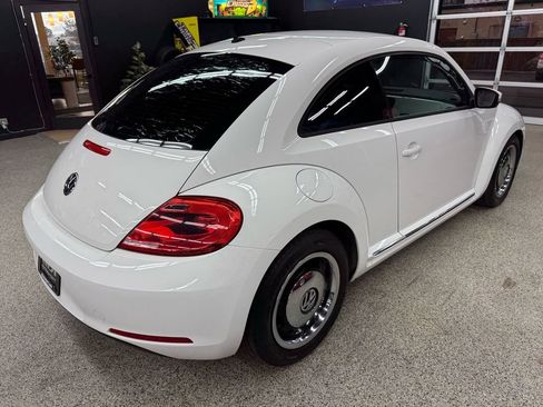 Used 2013 Volkswagen Beetle 2.5 image 5