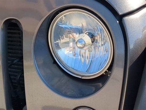 Used 2017 Jeep Wrangler Unlimited Sport w/ Quick Order Package 24S image 34