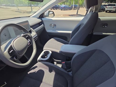 Used 2024 Hyundai Ioniq 5 SEL AWD/4WD image 9