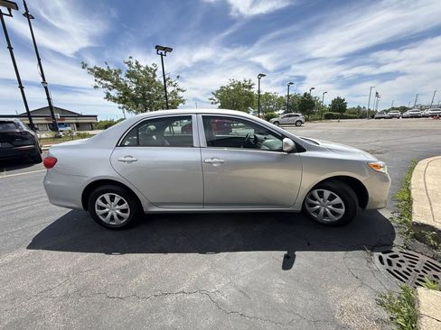 Used 2012 Toyota Corolla L FWD image 4