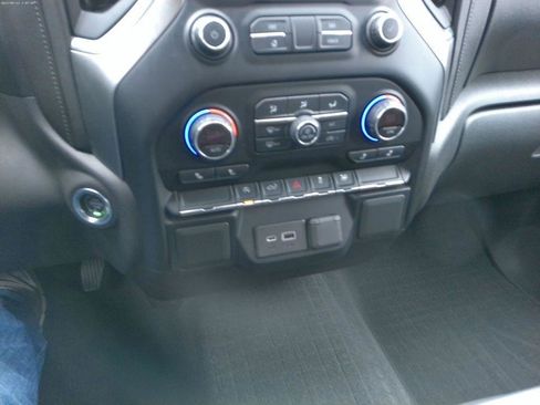 Used 2019 Chevrolet Silverado 1500 LT w/ All-Star Edition image 14