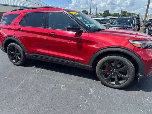 Used 2022 Ford Explorer ST w/ ST Street Pack AWD/4WD image 4