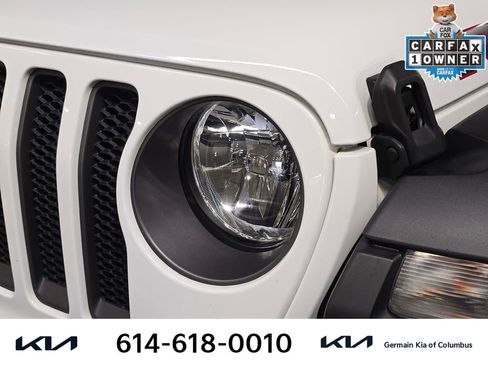 Used 2022 Jeep Wrangler Unlimited Rubicon w/ Cold Weather Group AWD/4WD image 15