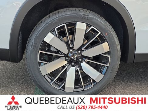 New 2026 Mitsubishi Outlander SE FWD image 8