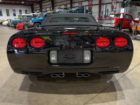 Used 2003 Chevrolet Corvette Convertible w/ Preferred Equipment Group1 RWD image 23