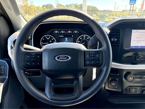 Used 2023 Ford F150 XLT image 12