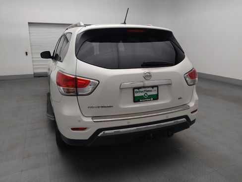 Used 2016 Nissan Pathfinder SL w/ SL Premium Package FWD image 6
