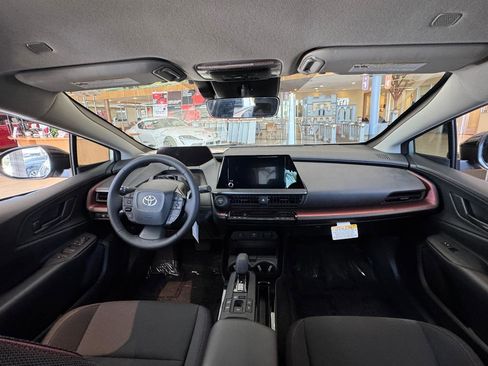 New 2026 Toyota Prius SE image 9