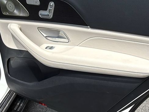 Certified 2023 Mercedes-Benz GLS 580 4MATIC image 19