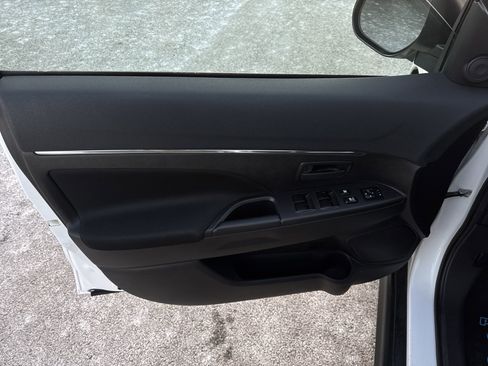 Used 2015 Mitsubishi Outlander Sport ES image 20