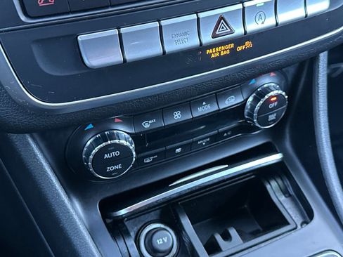 Used 2020 Mercedes-Benz GLA 250 image 32