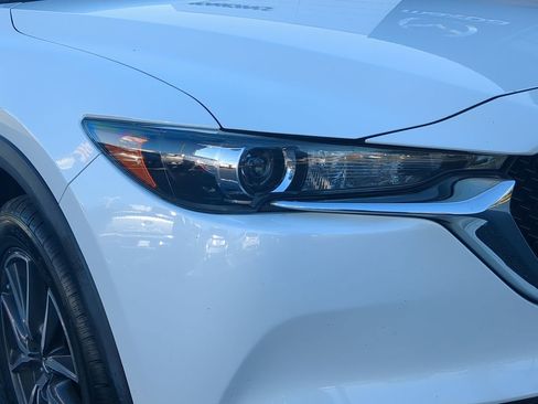 Used 2018 MAZDA CX-5 Touring image 9