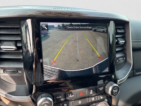 Used 2020 RAM 2500 Laramie AWD/4WD image 17