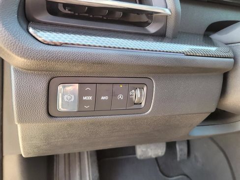 Used 2026 Chevrolet Traverse High Country AWD/4WD image 26