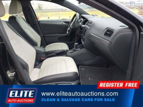 Used 2016 Volkswagen Jetta Sport w/ Lighting Package image 9