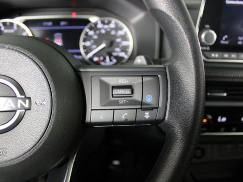 Certified 2024 Nissan Rogue SV FWD image 26