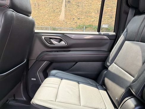 Used 2022 Chevrolet Suburban RST w/ Luxury Package AWD/4WD image 14