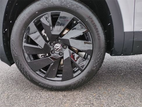 New 2026 Volkswagen Atlas SE image 23