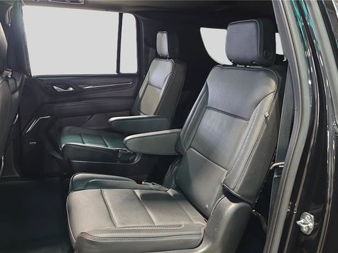 Used 2023 GMC Yukon XL Denali w/ LPO, Floor Liner Package image 18