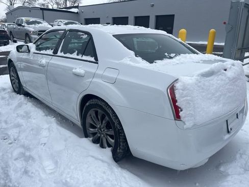 Used 2014 Chrysler 300 S image 7