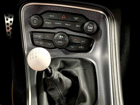 Used 2017 Dodge Challenger SRT w/ Technology Group image 34