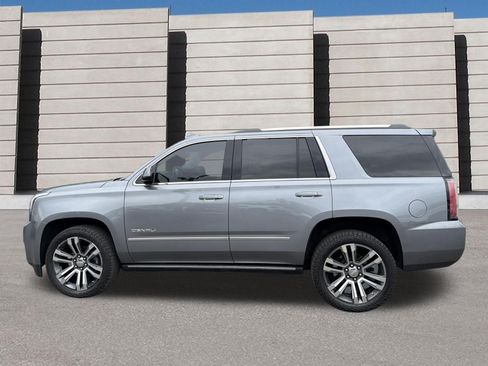 Used 2018 GMC Yukon Denali w/ Denali Ultimate Package AWD/4WD image 2